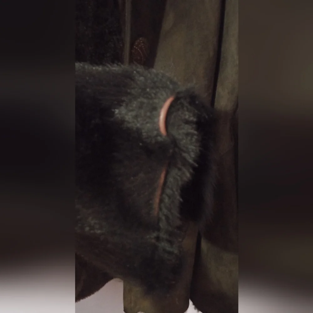 Brown Suede Coat with Black Fur Trim - Picture 5 of 7